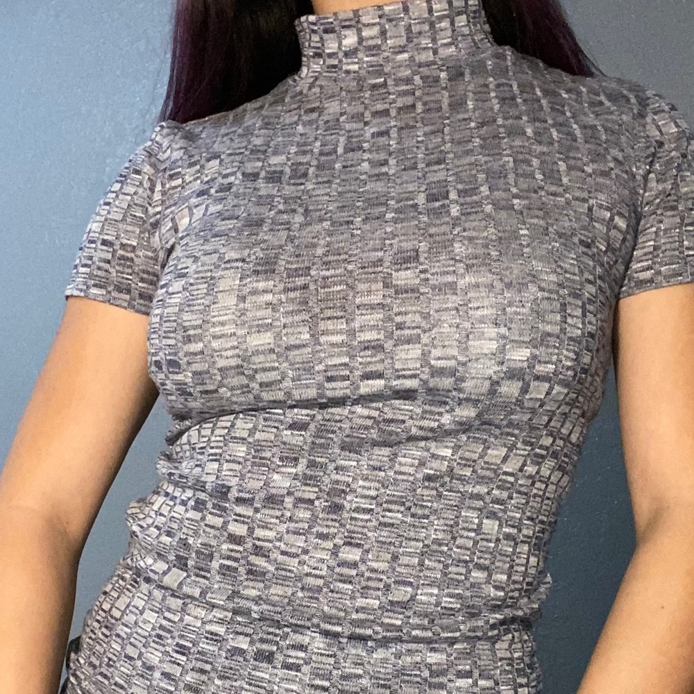 Silver and blue turtle neck short sleeve shirt